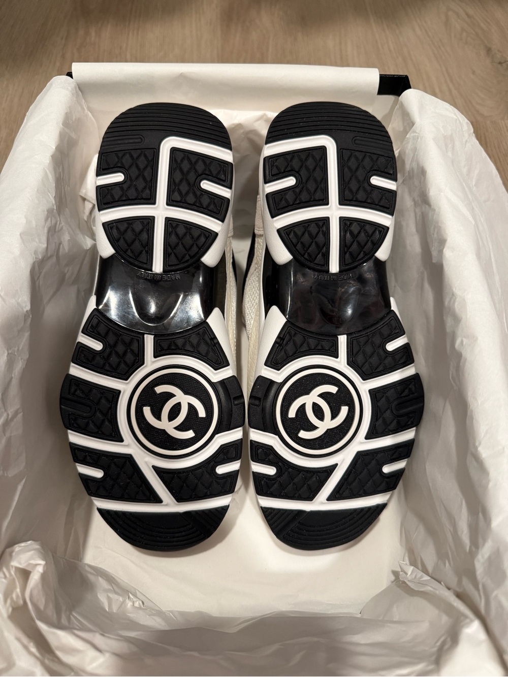 CHANEL Black and White CC Logo Trainer Sneakers - Picture 5 of 8